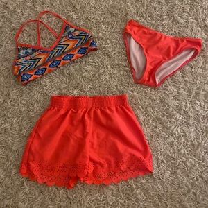 Xhilaration Swimset  -Size kids 10/12